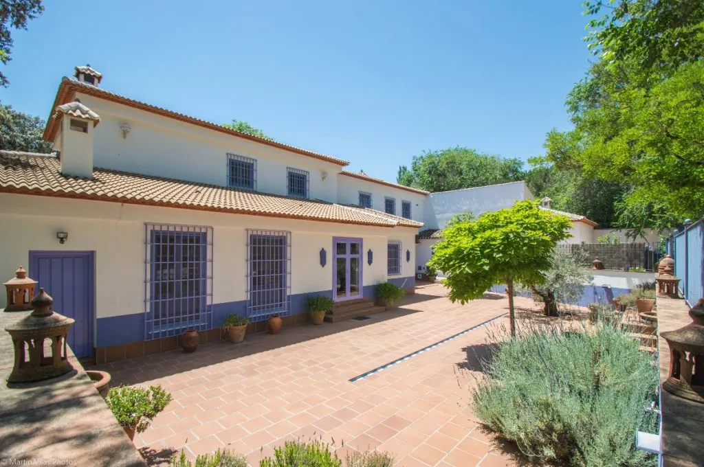 39fc6c6d-e508-405d-85ea-930310a360e3