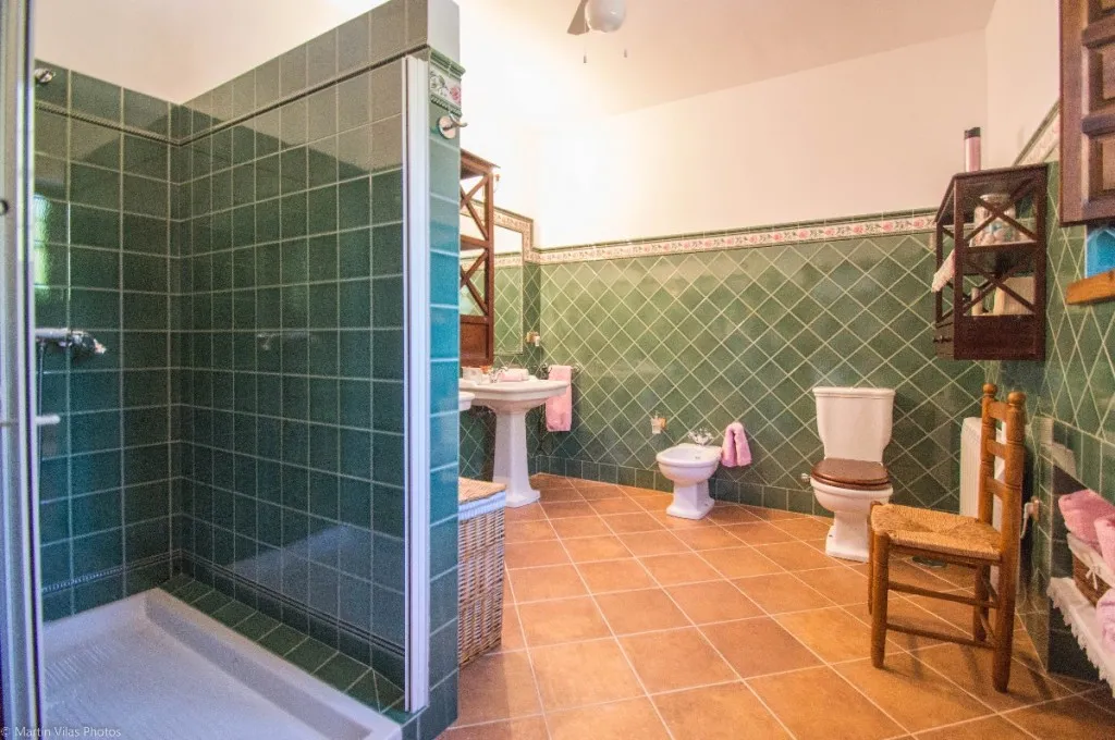 c76f0df1-b527-47f4-bb58-dab8ca632cb9