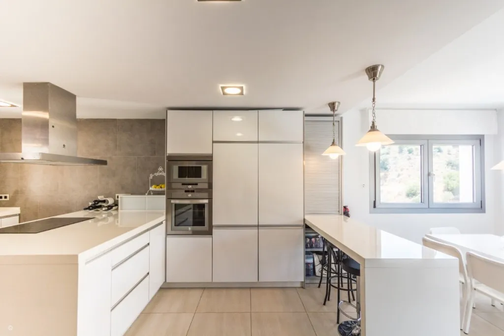 1a1a2470-7306-44fb-8a47-7e3817df7c62