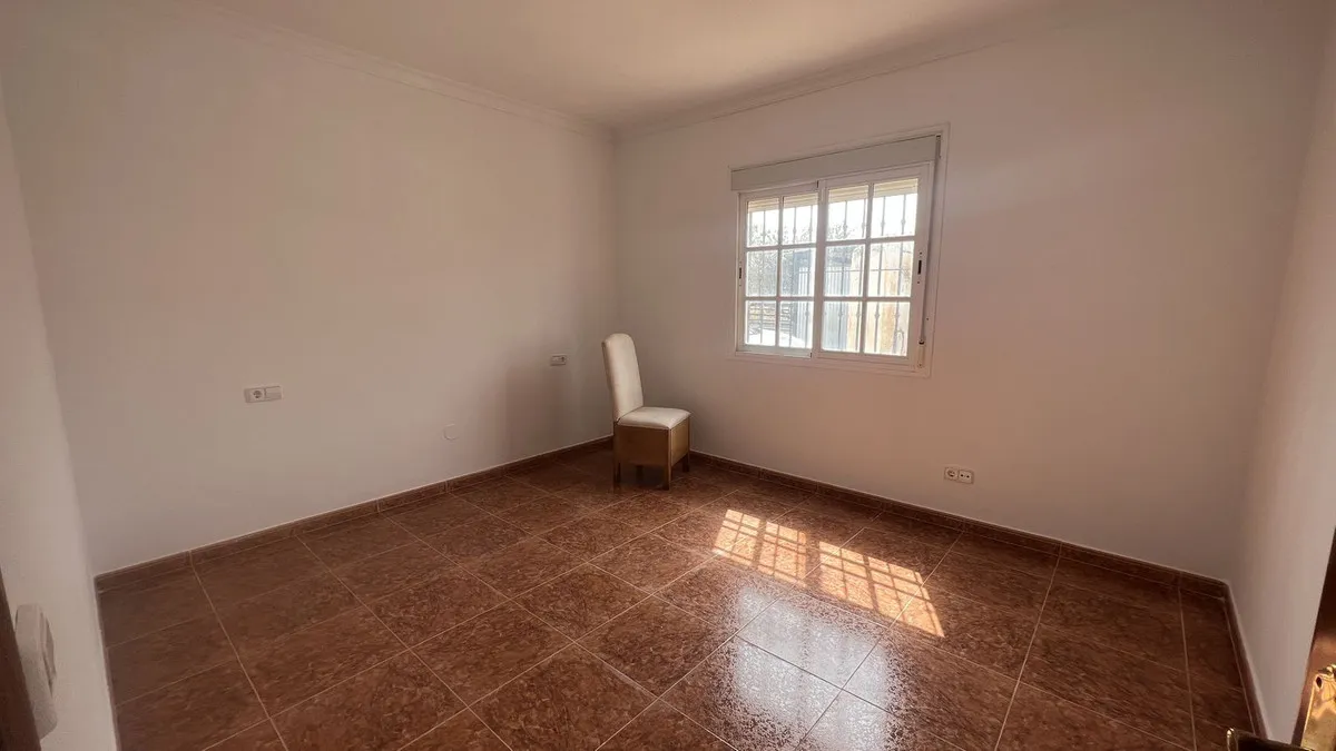 4f2b9d27-cc45-4a37-a4c4-e2377b793f39