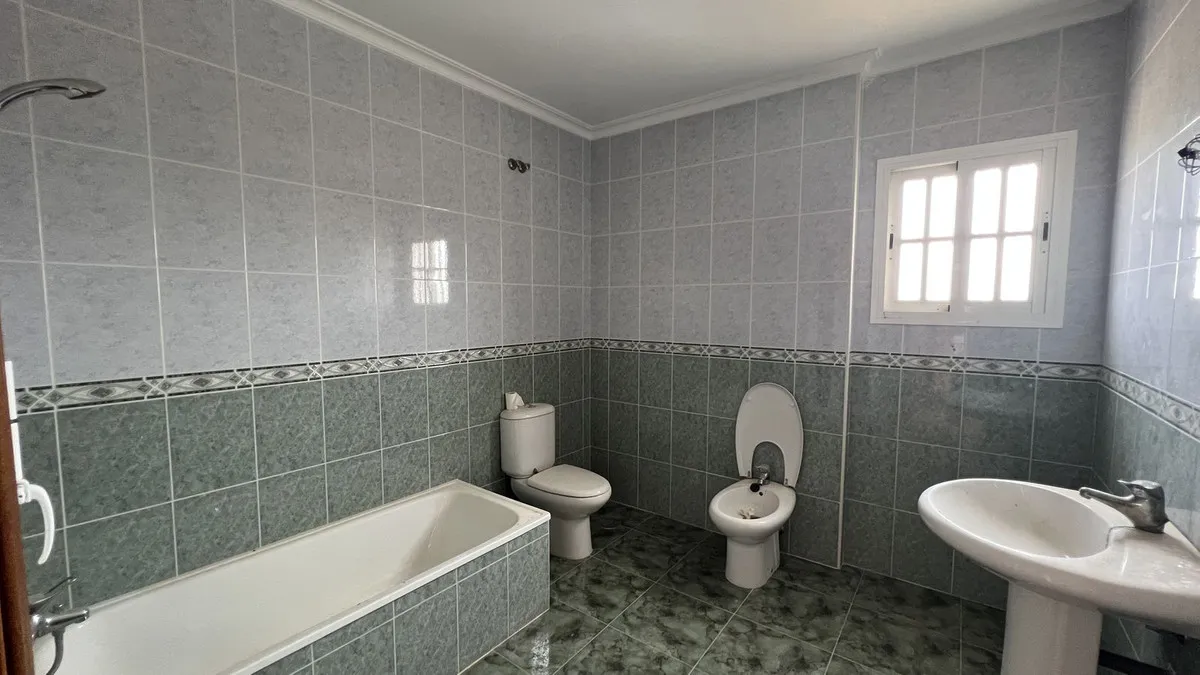 eaace64c-50a2-4fd4-ab7b-f682e30f81e7