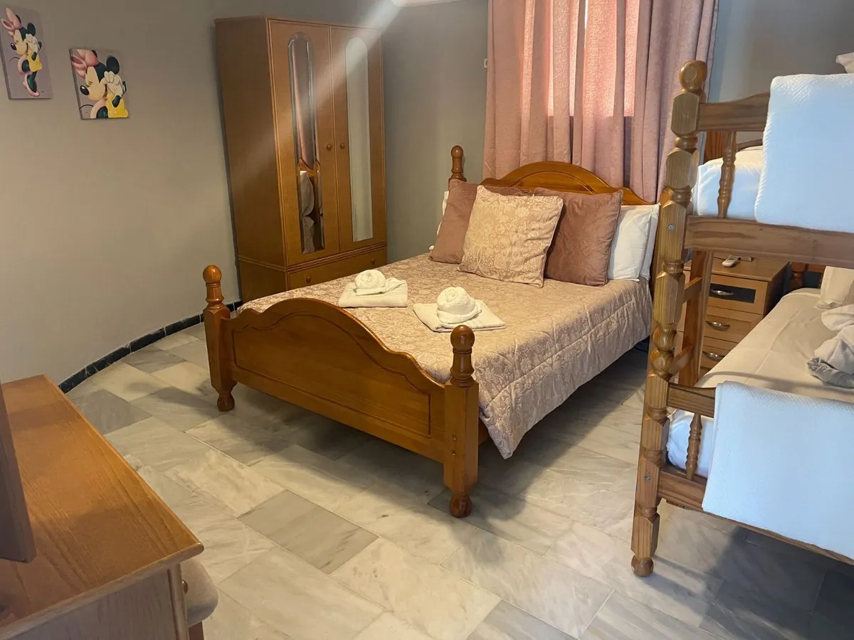 23bc3b2e-083f-474a-ab6b-dd23957448ee