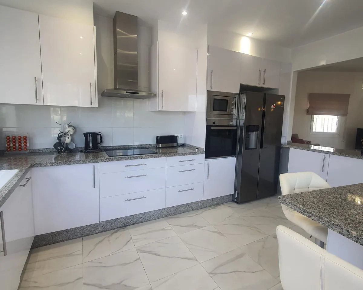 7b05d432-e2c7-45c5-b772-93a10abdd2dc