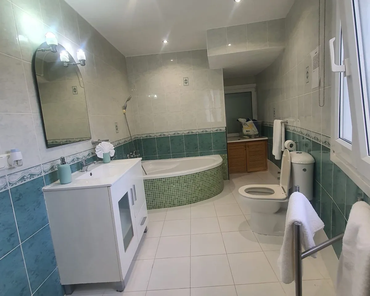 89d645cc-f3a7-4a5c-a33d-7f5730a82bf2