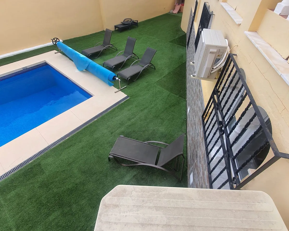 ac68cc7f-b33e-4a99-94f1-567701a01178