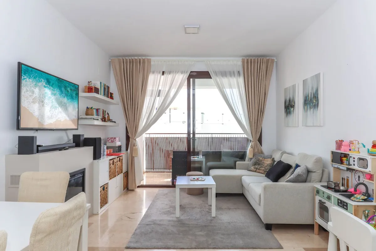 d5301d9b-81d2-43a4-8142-cb3ff27d93d9