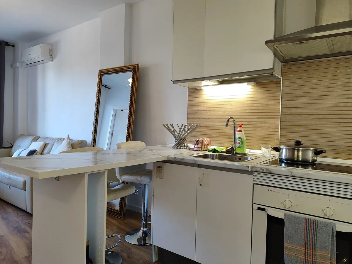 f00e65a1-dd7d-4936-b58c-20a194f896a3