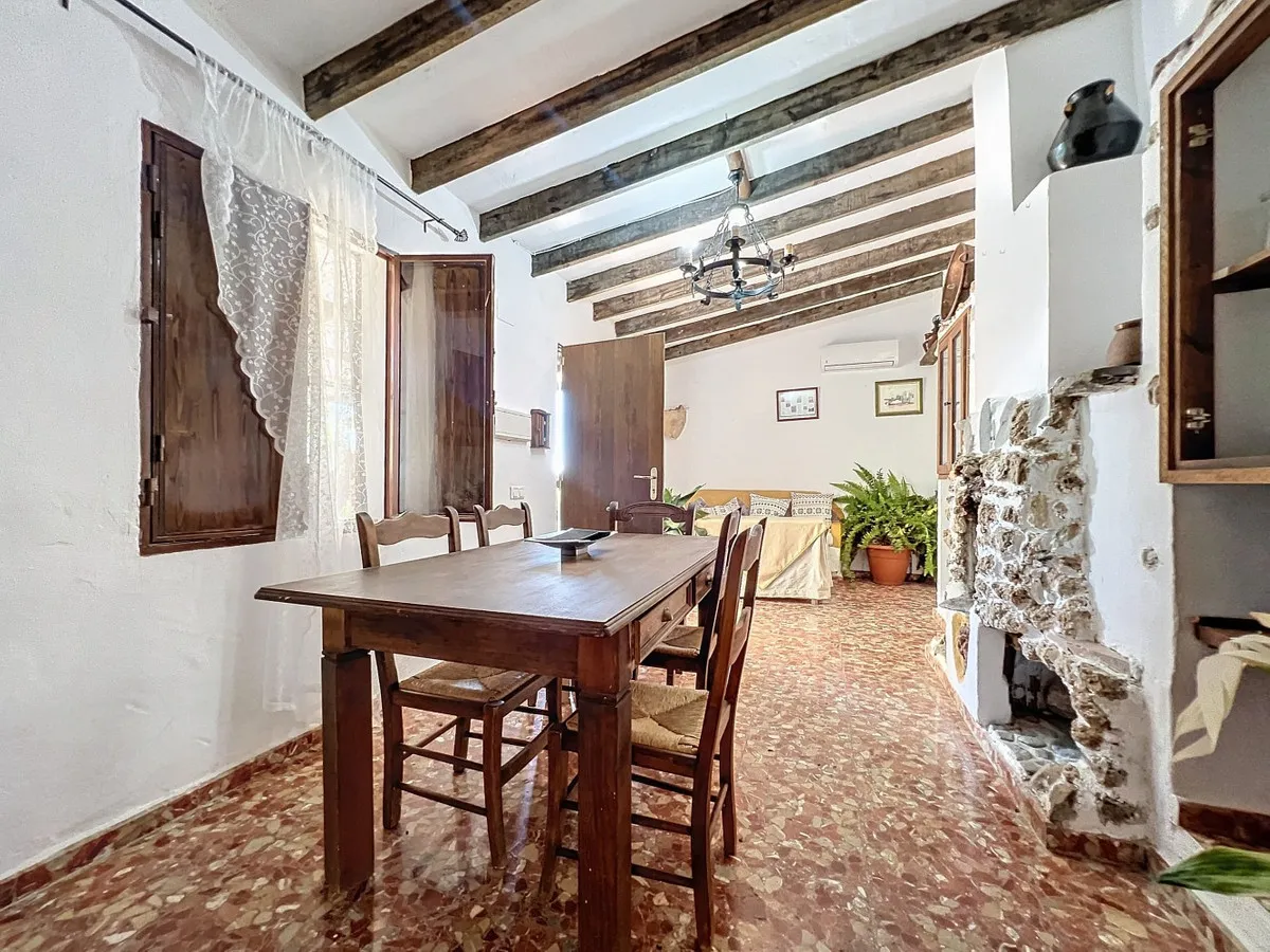 149fa9e6-dba4-471e-af26-0526de7de36b