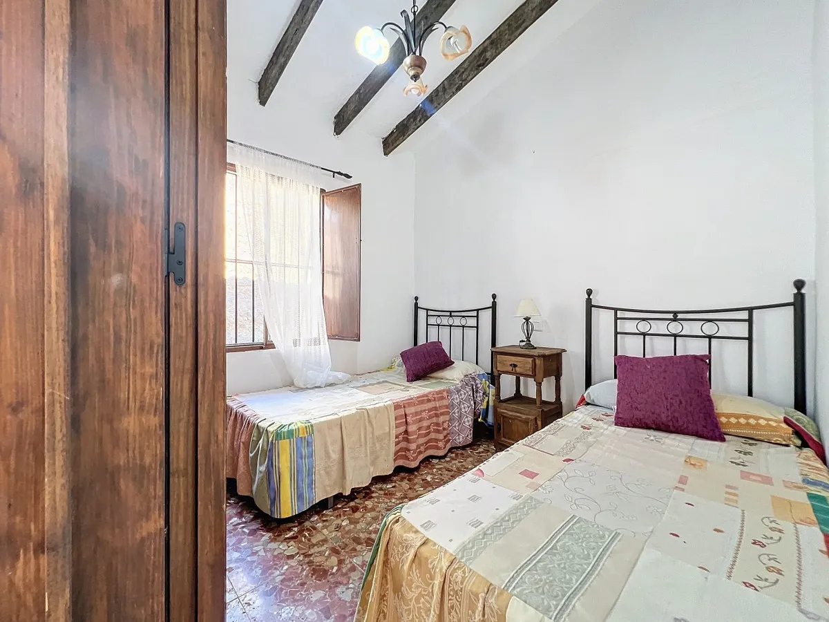 30f2ed93-118f-4cc7-b3e2-3fb3535a9a89