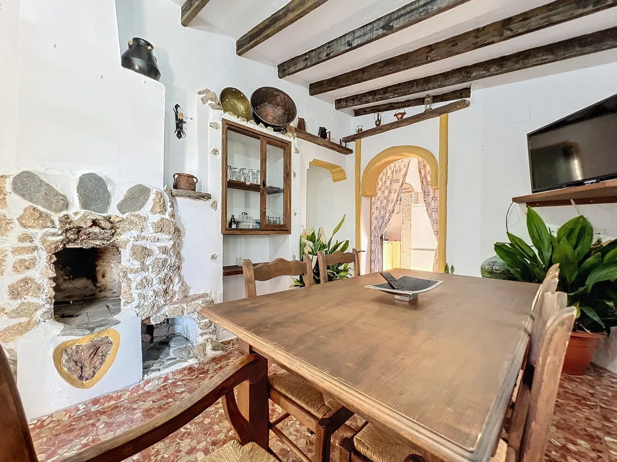 c945d40e-cd96-4e14-a7af-8e03d037f5fa