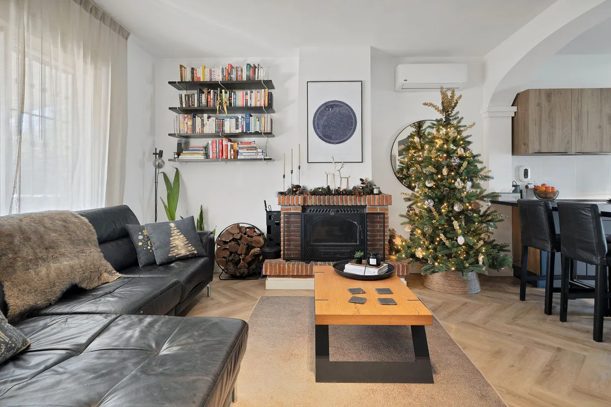 40e9283b-ad2f-445f-bf48-6c0a87a7dfe3