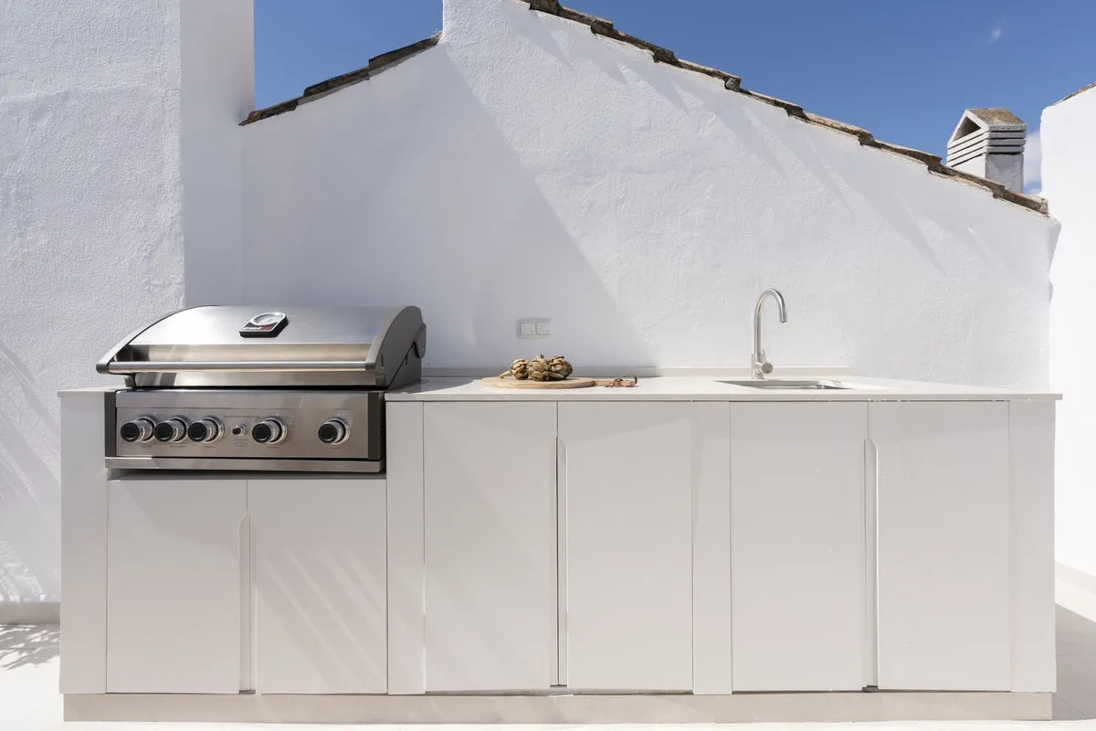 202a9401-04a8-4ed5-9e67-143dd5b20c14