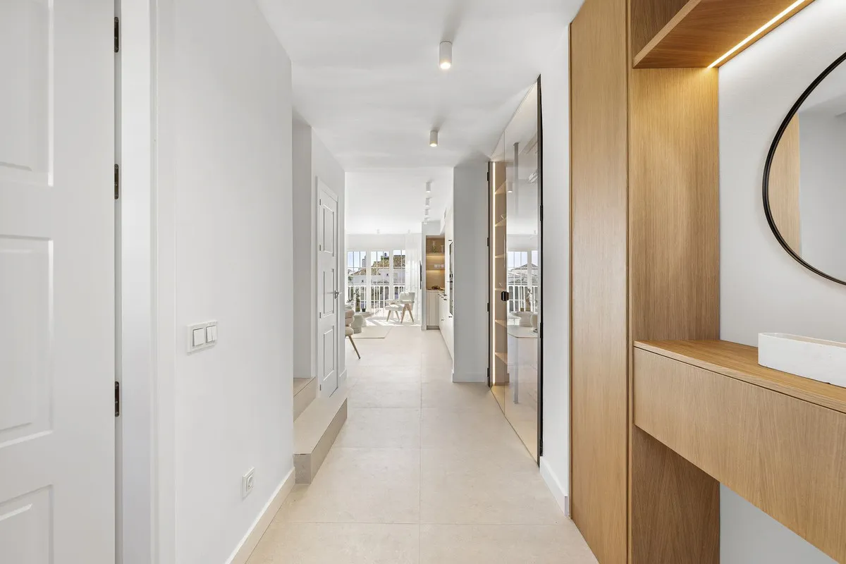 38d65eb0-0359-46dc-b8c3-68d573b7d11b