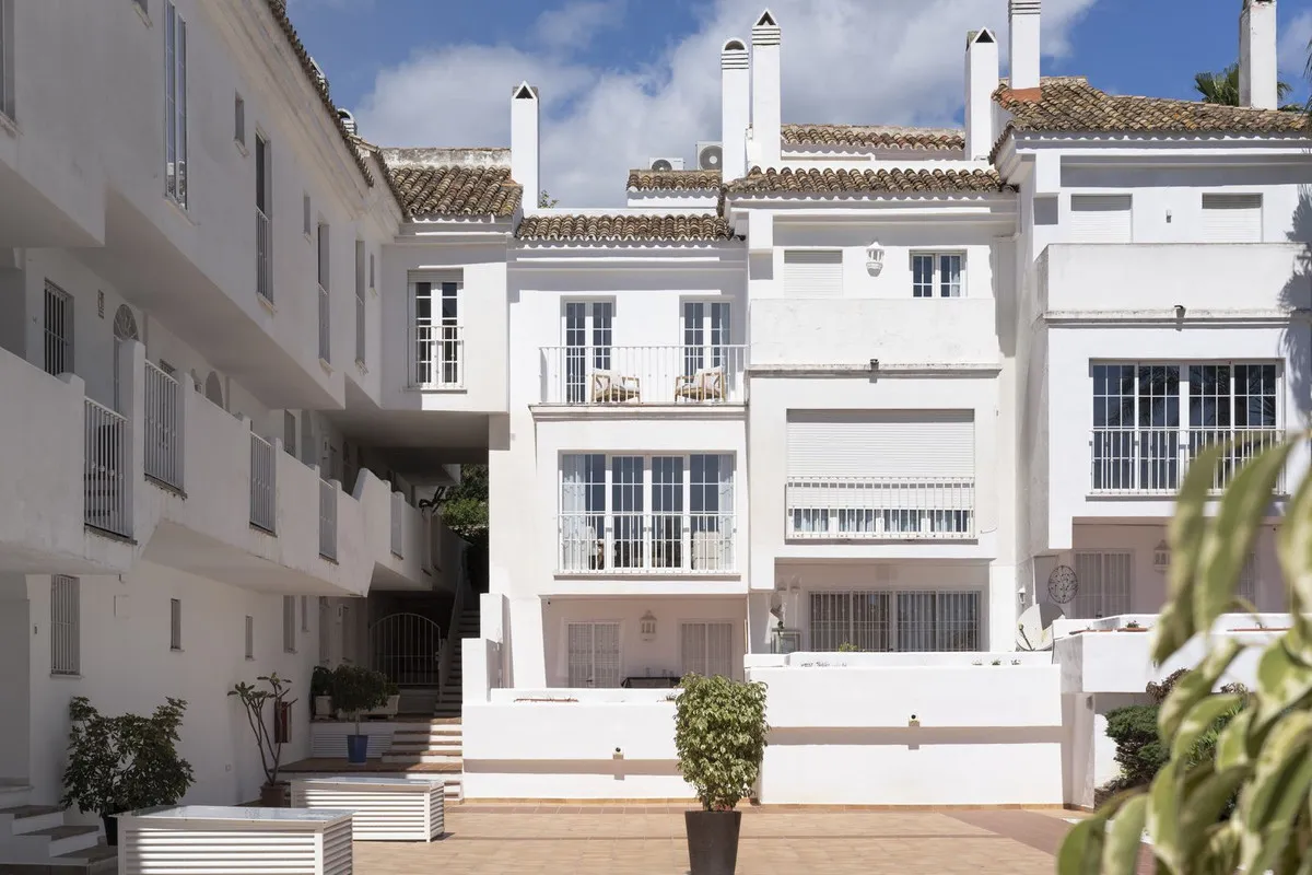 a89fde72-04e3-49df-82e5-42d365bc8077