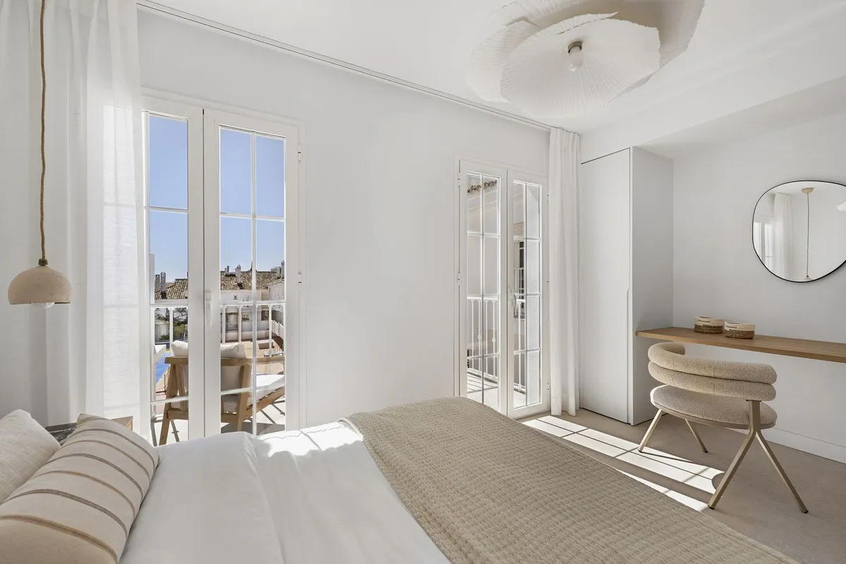 dc1eae32-15b3-4fd2-a36b-900a77bfd101