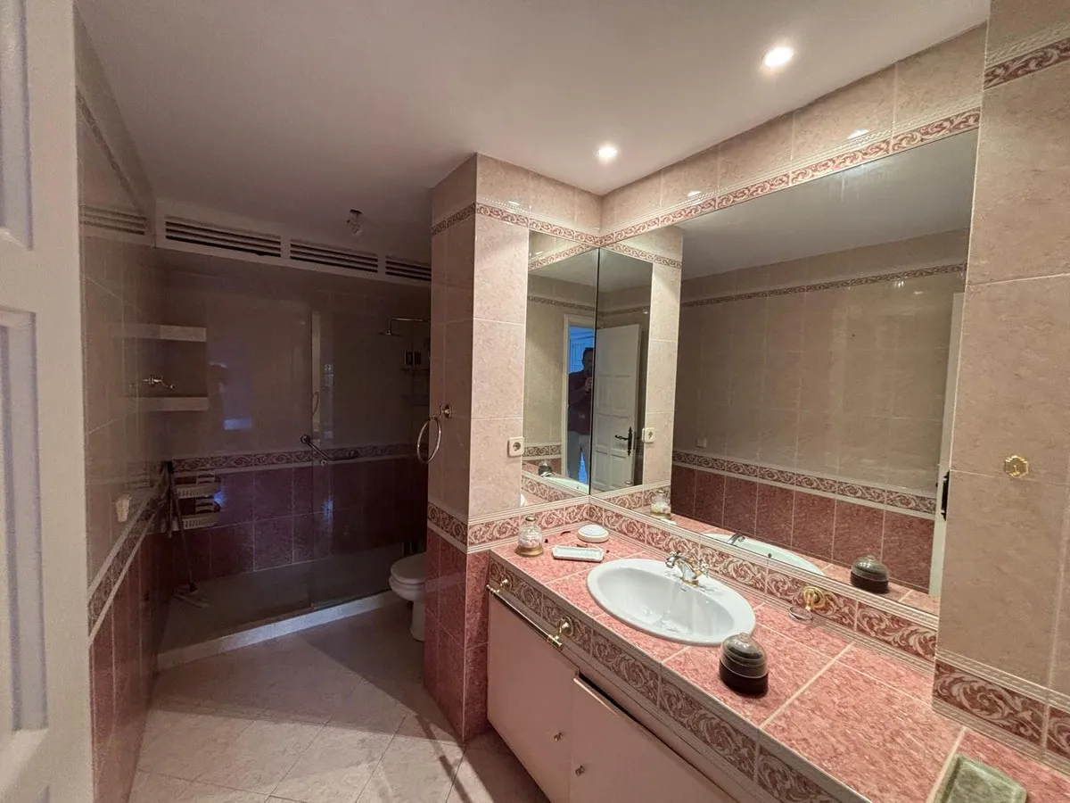 2d0cade8-93f3-4410-914f-9415bbc63bfc