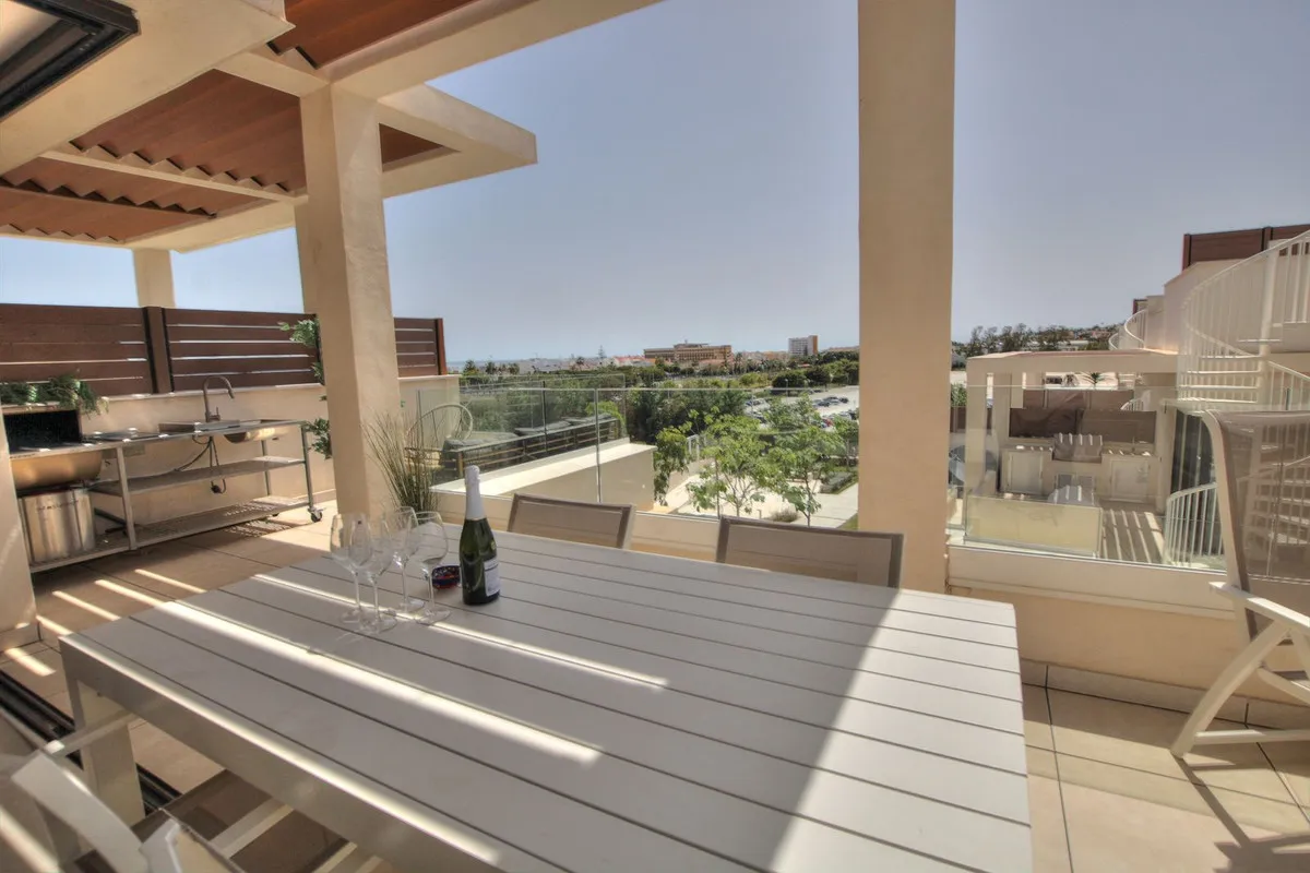 1b000e23-5d52-4e7e-a745-5be82455c449