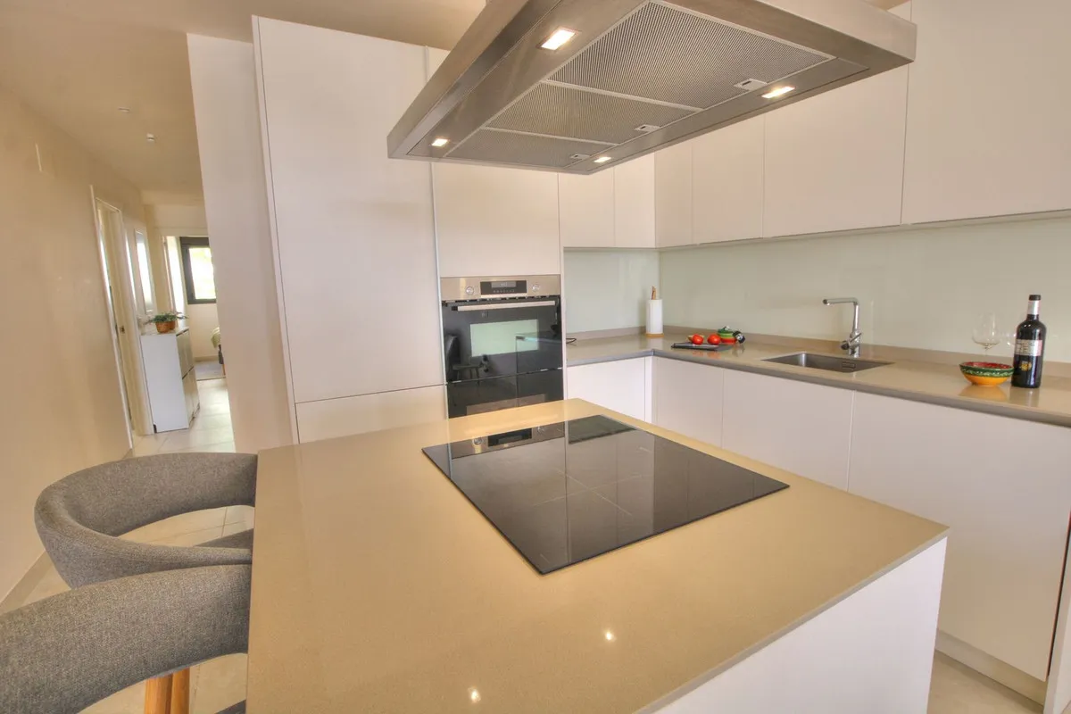 cc8b115d-2c27-4962-b6b5-384c274c12e5