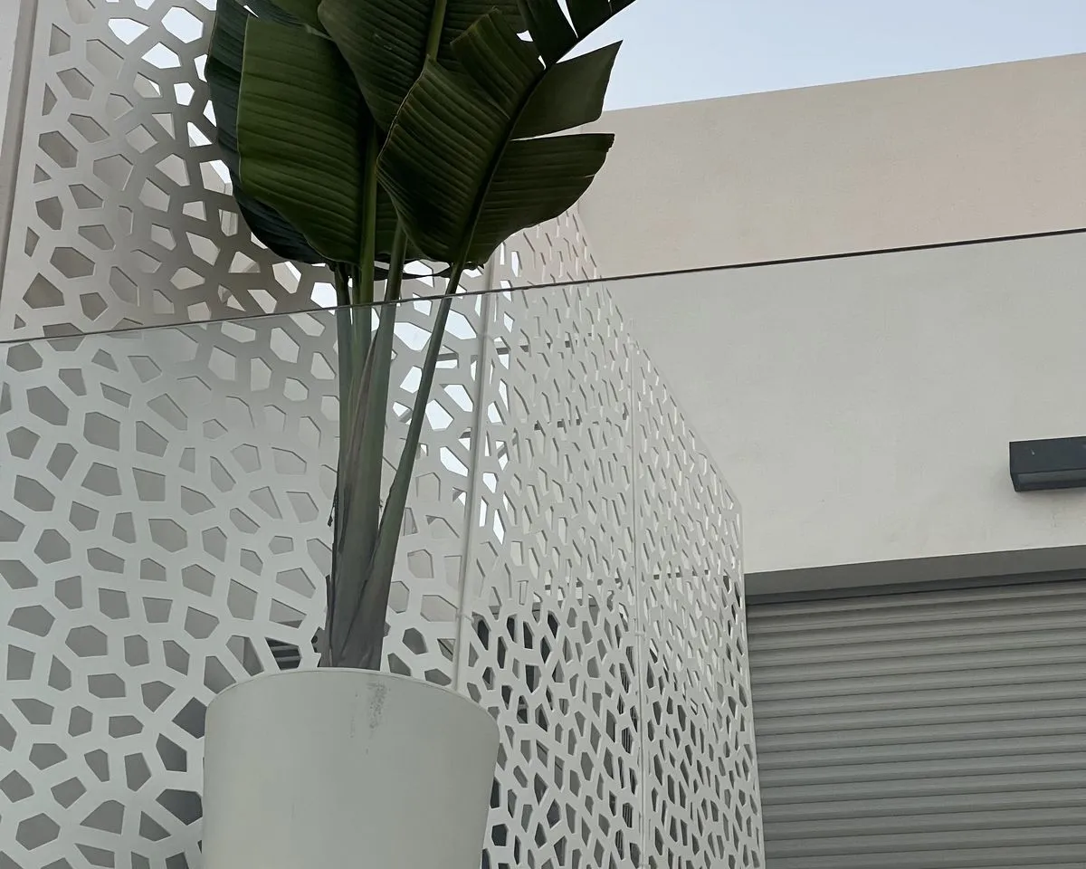 1ce3173e-5a19-4bcb-9e06-d9ead2c42f00