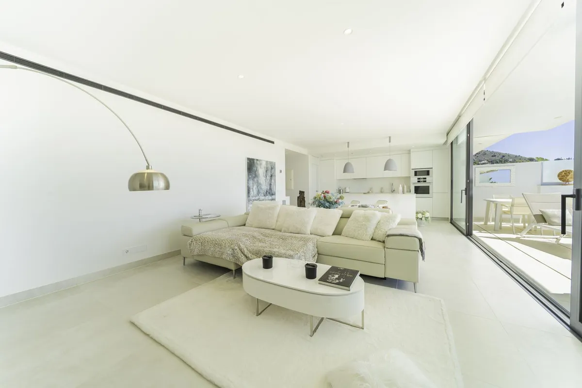 1a88da12-f367-4b04-bb10-d265647c04db