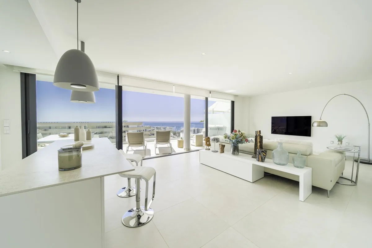 5e4c554a-325d-45aa-8373-343ed7fafa98