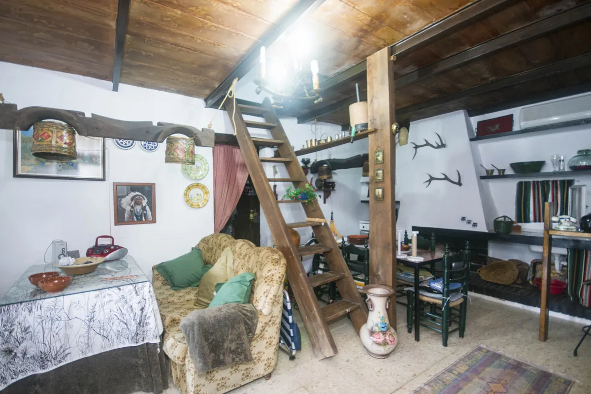 0d9b898a-2e91-42fa-83c3-7bb81da90f74