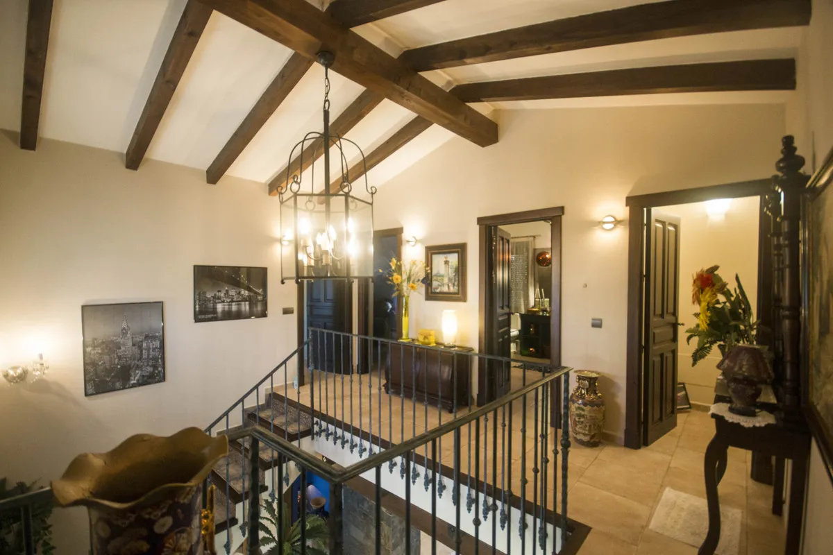 585b2fdf-e26f-48c9-989d-5f699730e74d