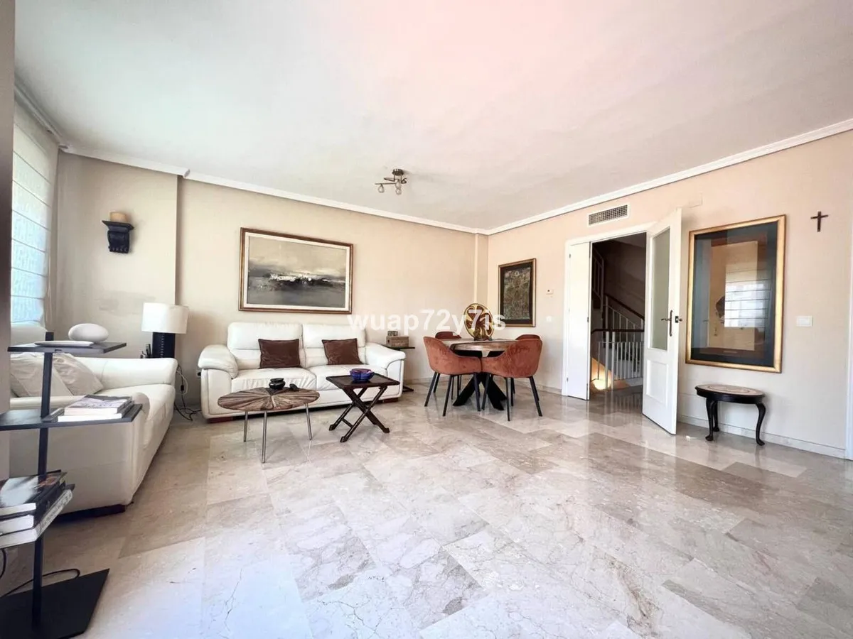 ceec37d4-0822-4adc-9a31-fdb4d226aad5