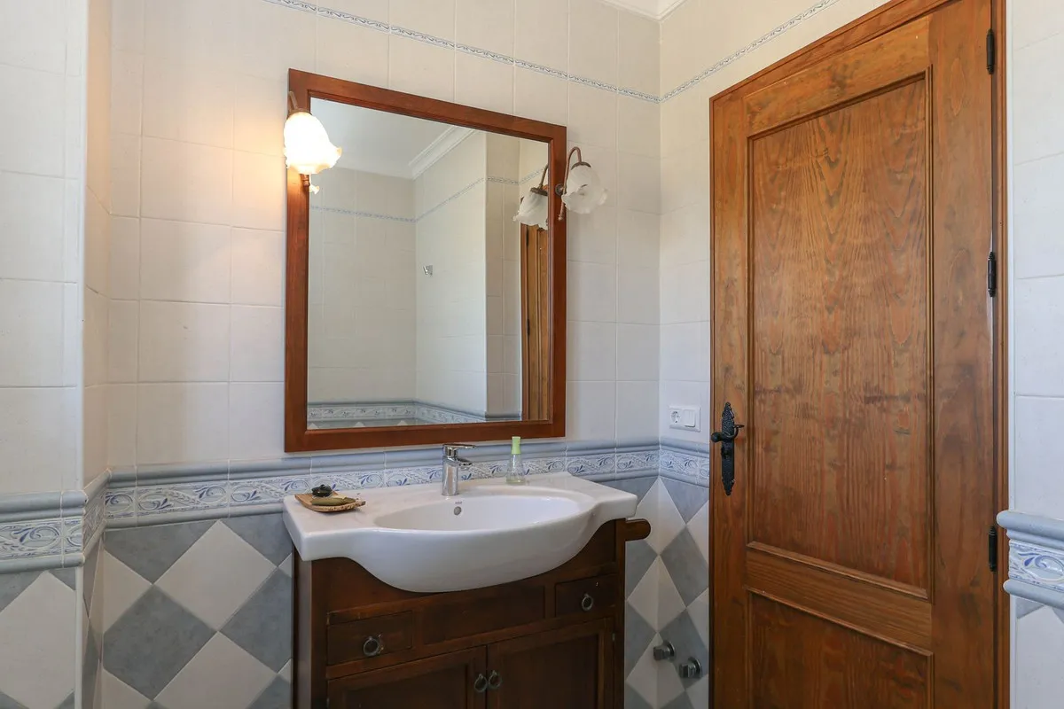 0c5ee6b0-c16a-4ec6-ac0d-753dbb6ed2c4