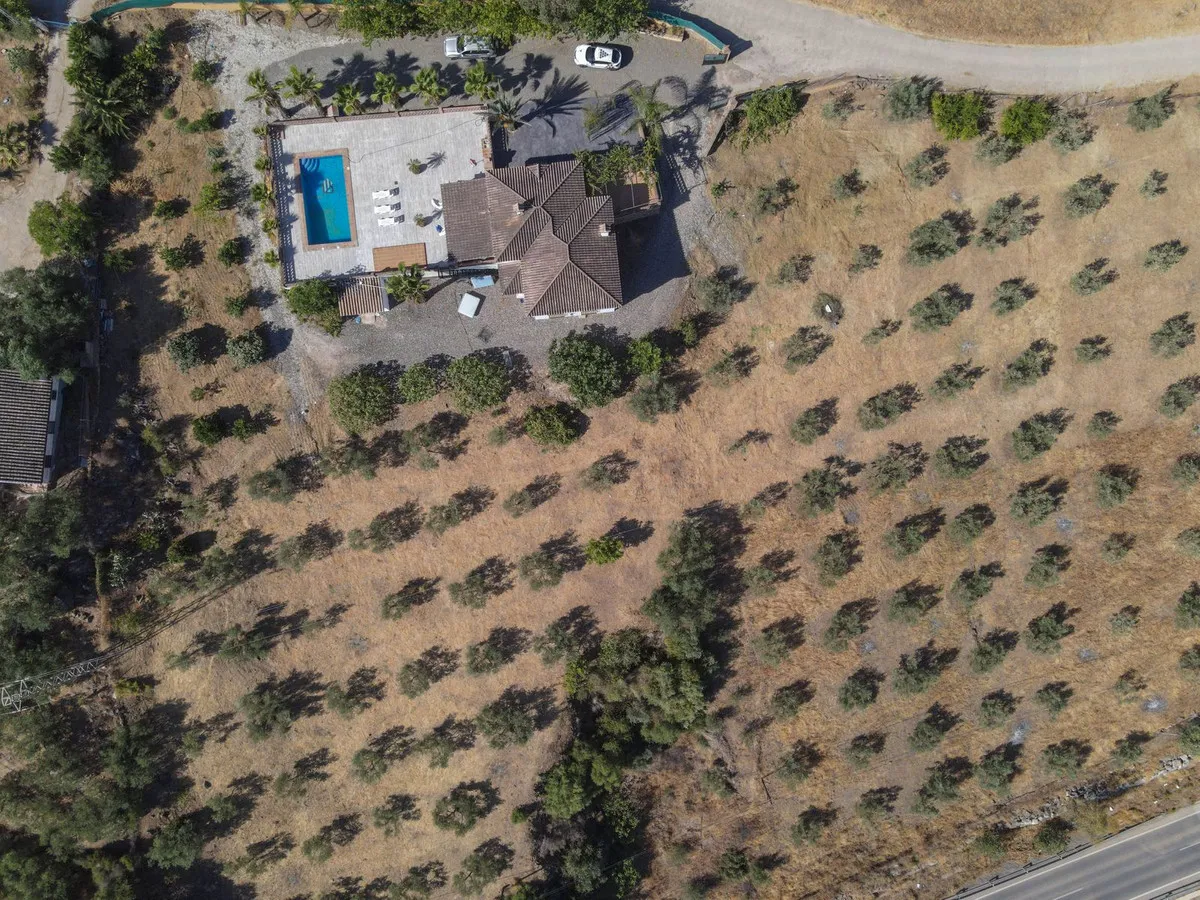 5e26f3f2-a49e-4ce4-b338-953d71f107c0