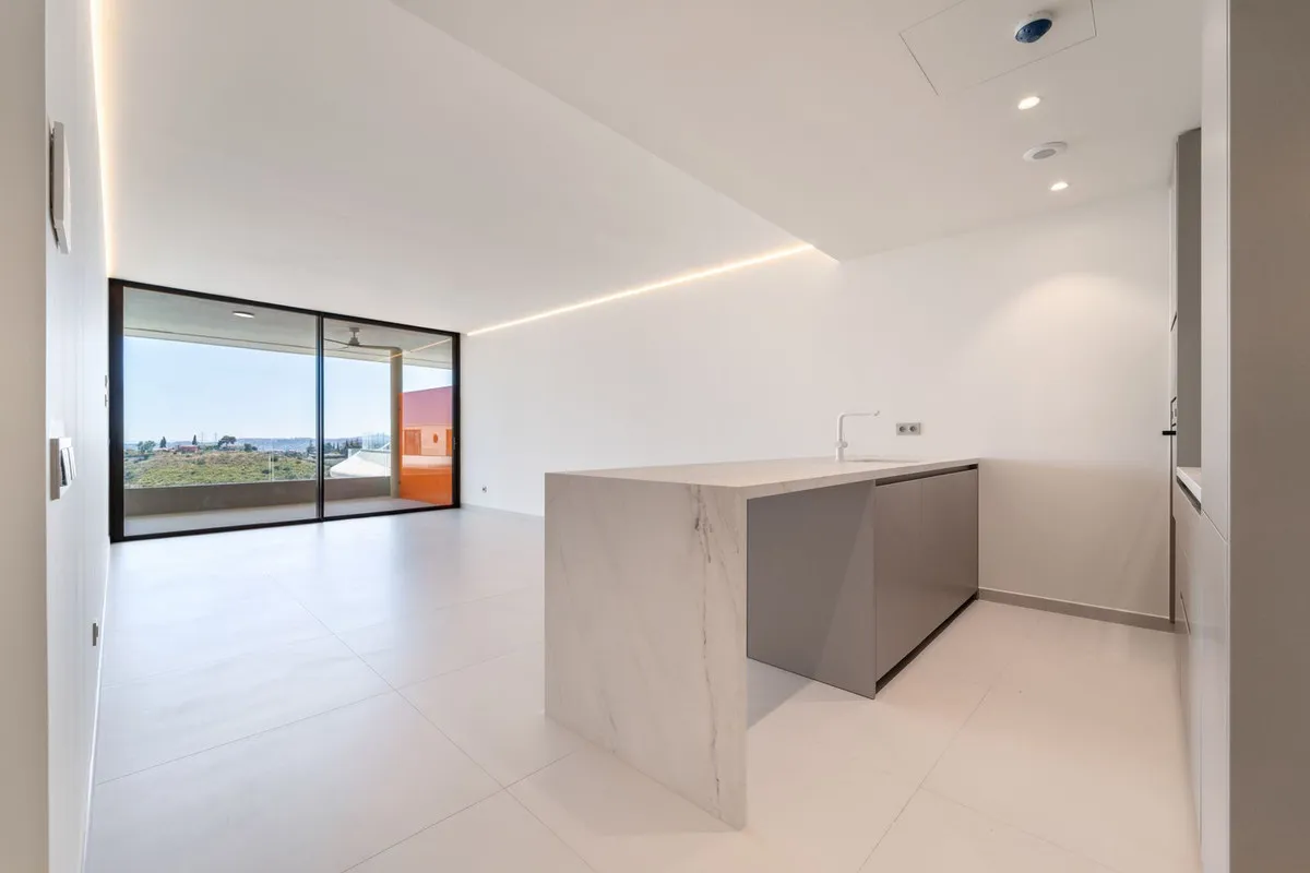 45e8e8aa-ccec-46b7-940e-314697d5b2f2