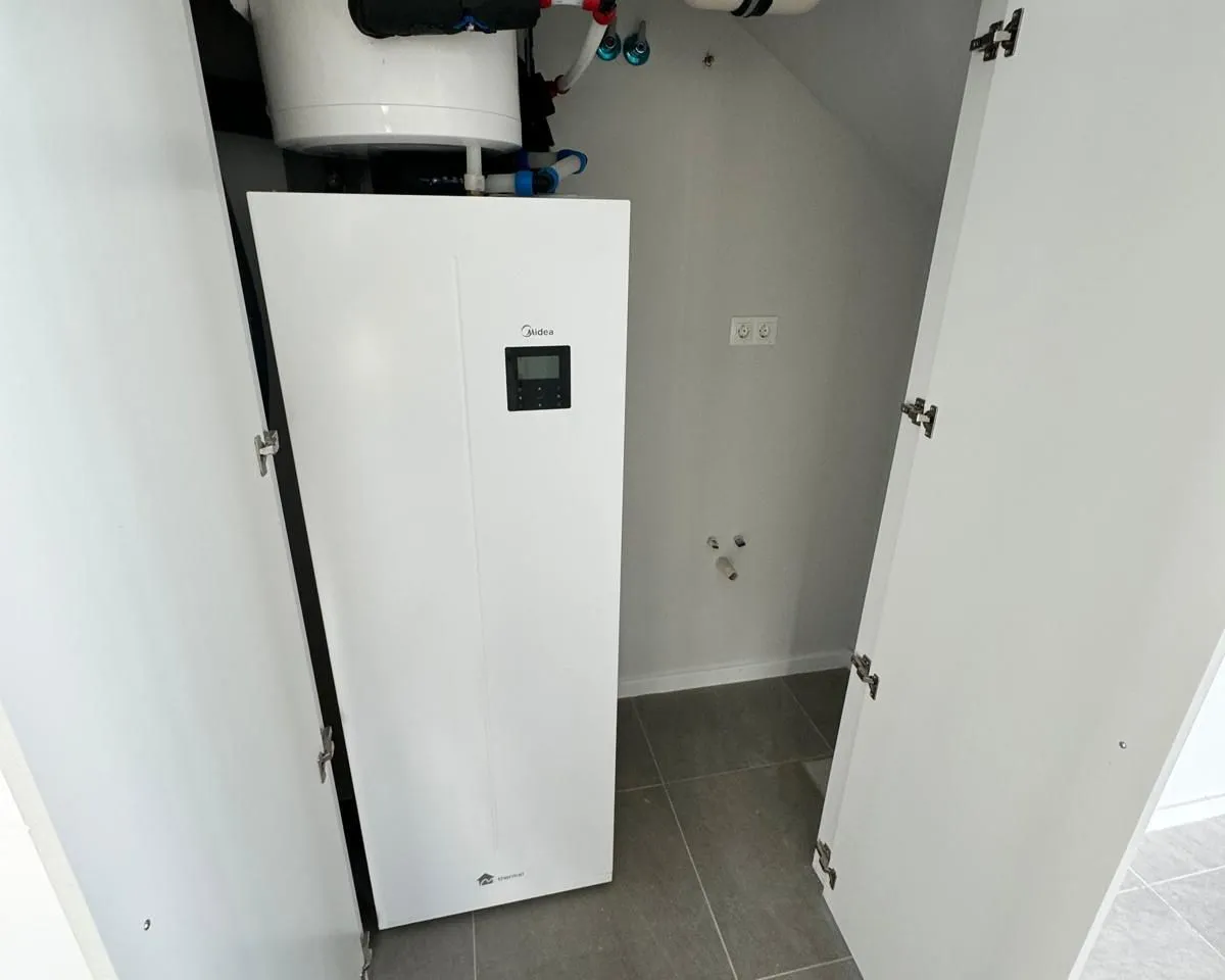 3e884af4-e4eb-41ac-9a81-d6890ee69abd