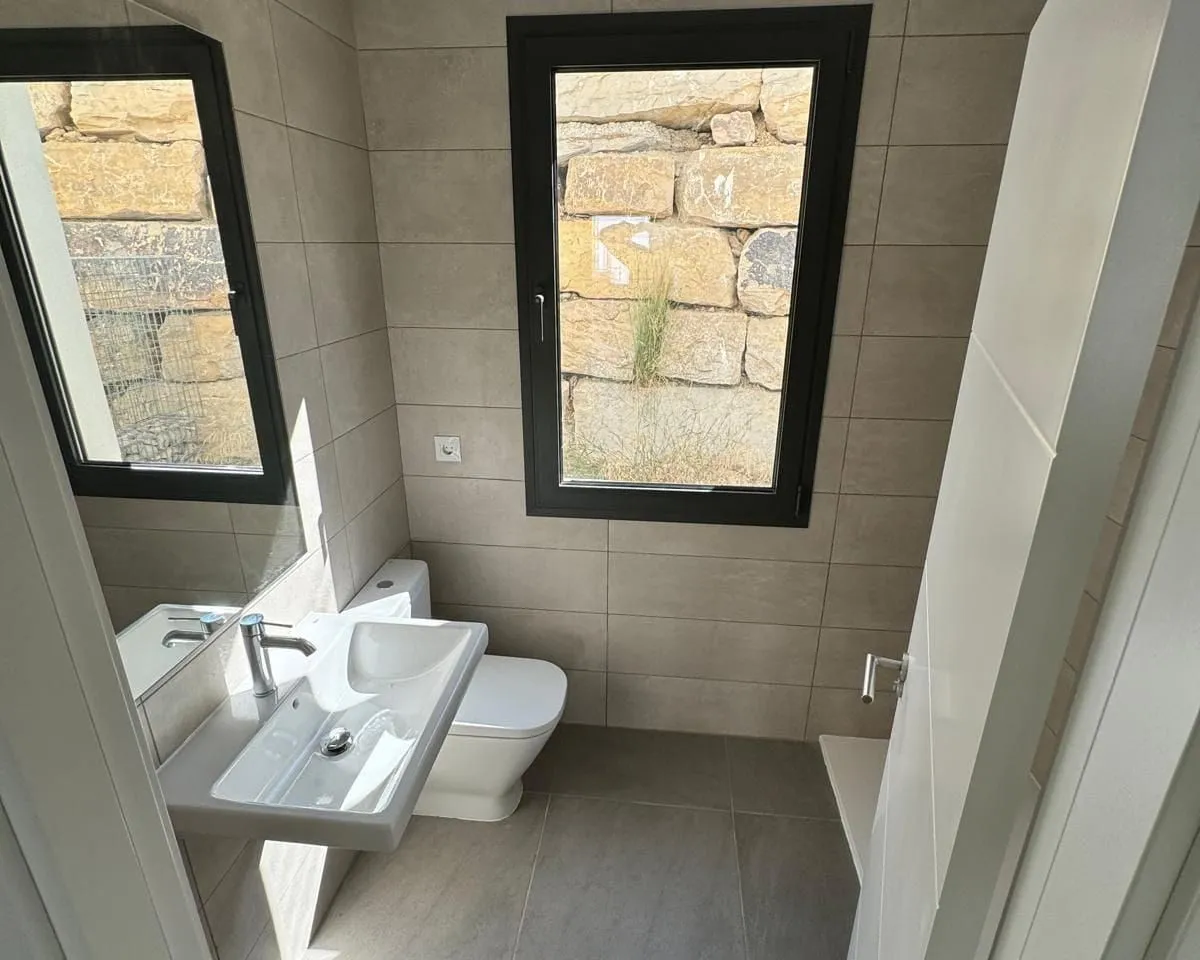 4a09170a-88d2-4fae-8e78-a8e8ca03e5d8