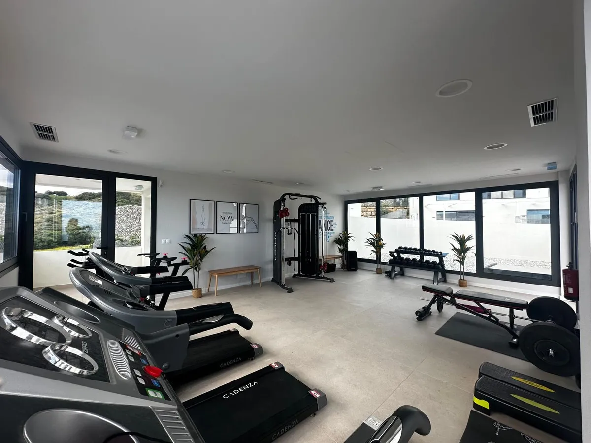 8a92541a-6312-4b45-9e5e-635f3eabaf21