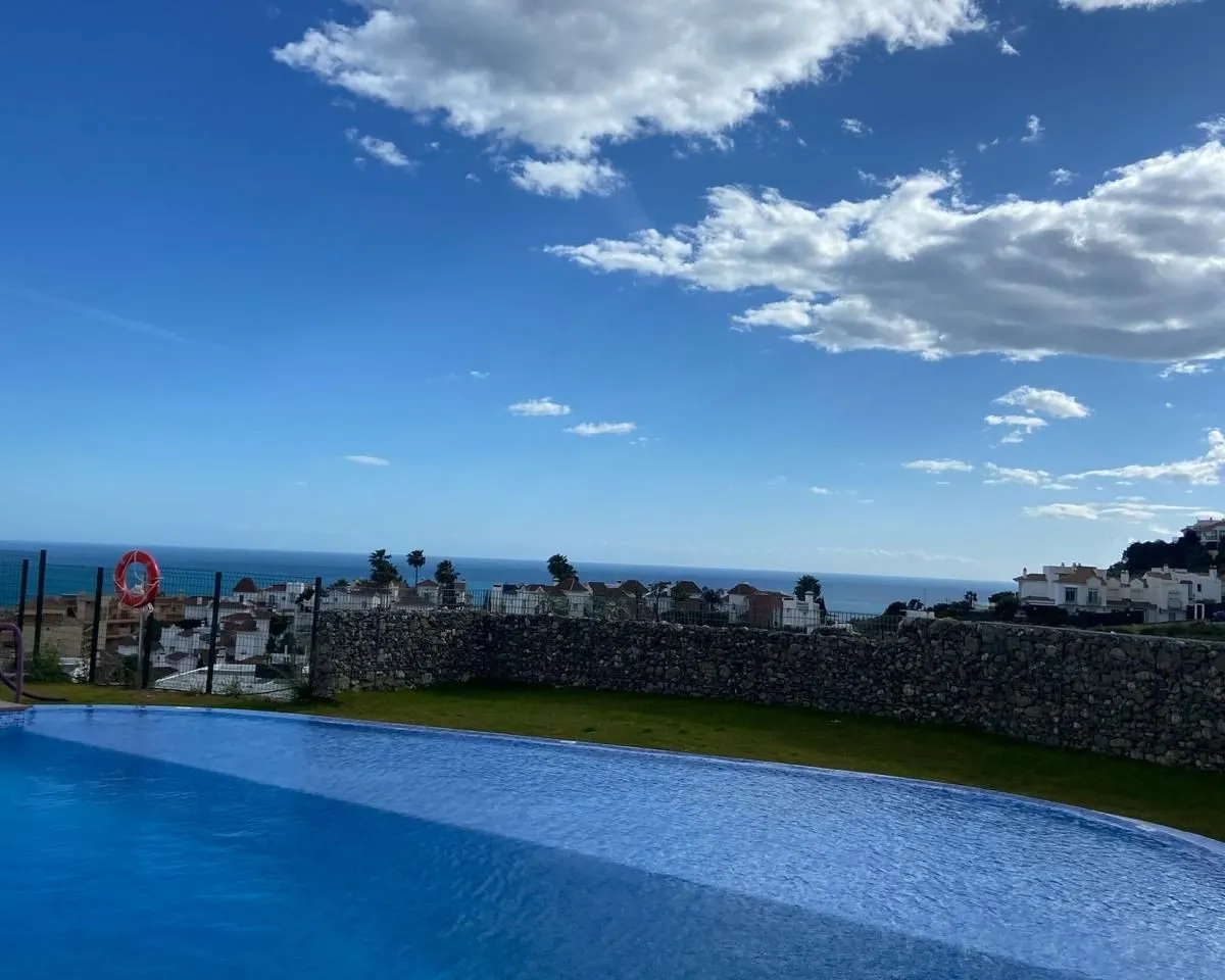 ad0a8597-3e1c-45b5-8a6e-618f8d3c01ea