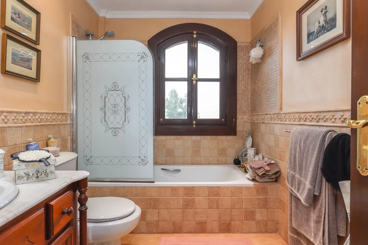 0f99e530-1989-4169-bc80-a401a11a8e36