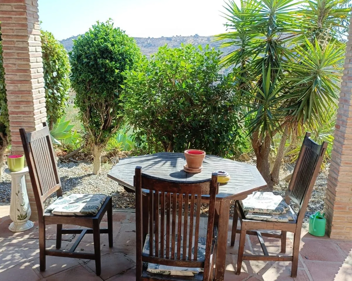 60f69f7c-3b5c-42b8-9115-98c7c68a9800