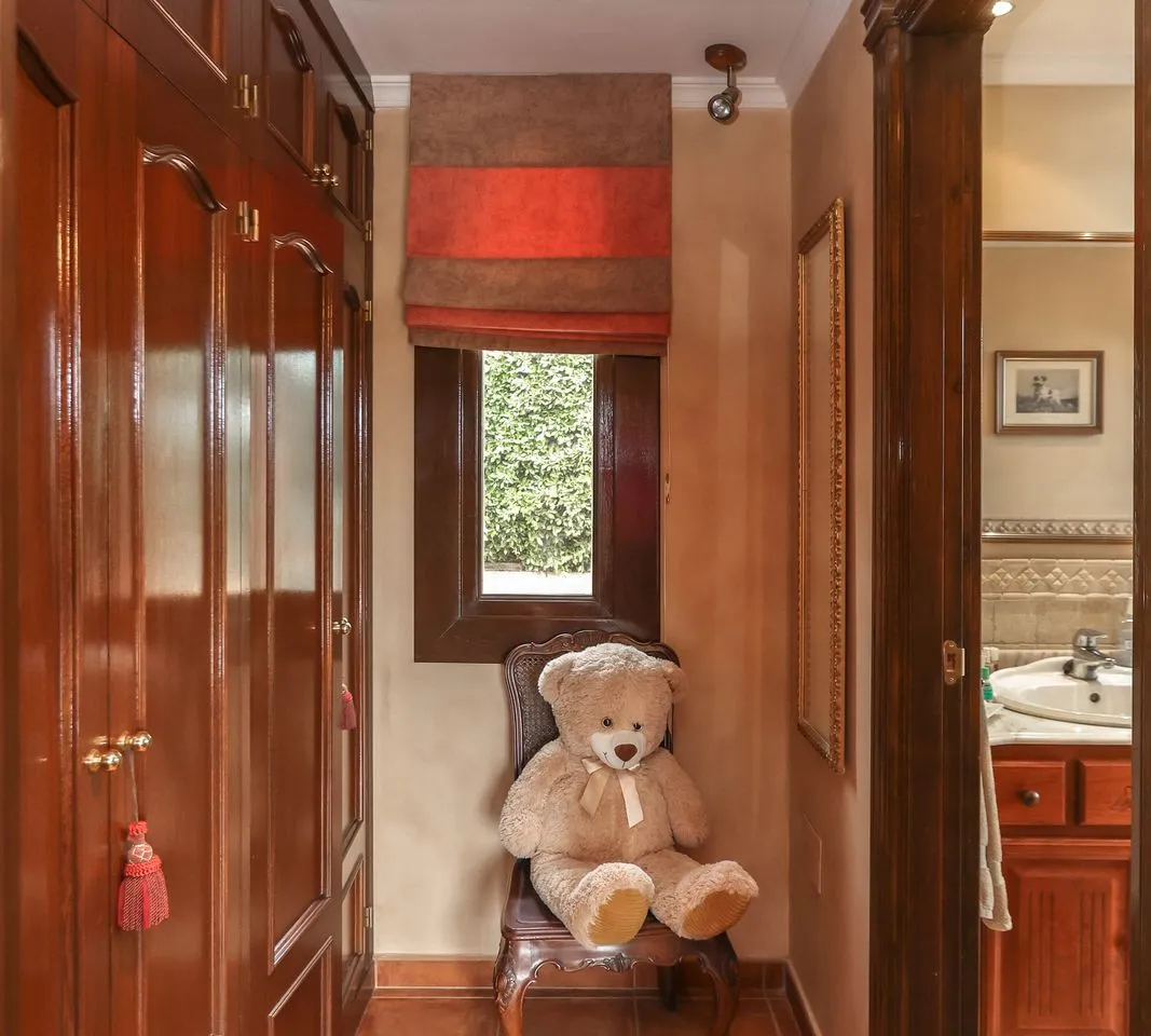 6b15691d-4a43-43b8-a6e4-4b83f063ebf0