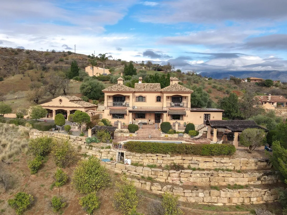 7a3e4c4c-9021-4d6f-848a-70d02f10c9c1