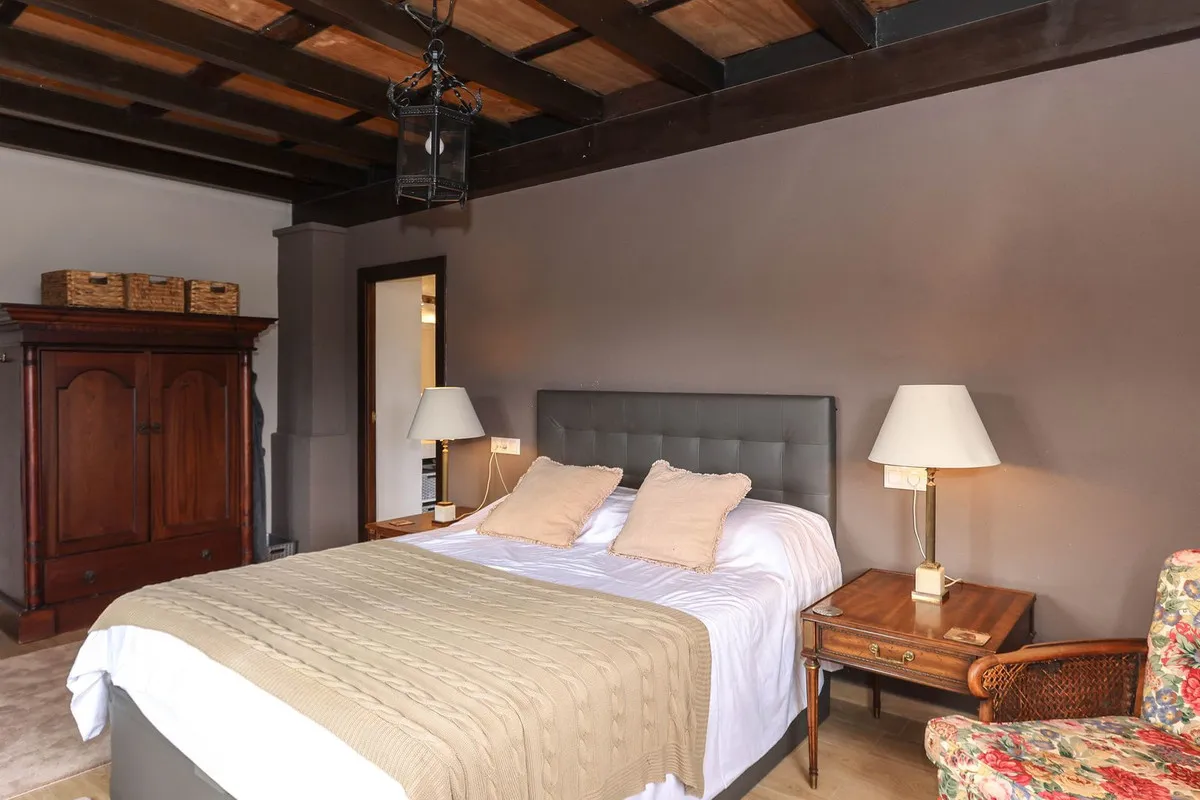 7dd4cb2a-5167-4a8d-9303-6abfb220b1f6