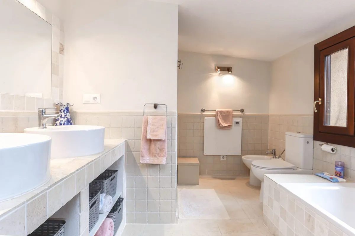 8bcfba7c-1298-4225-b793-0bb16066ccaa