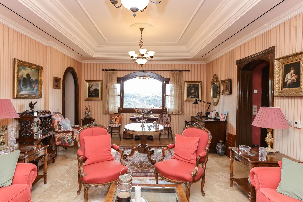 986ef03a-03f2-432b-aba7-25f7da517113