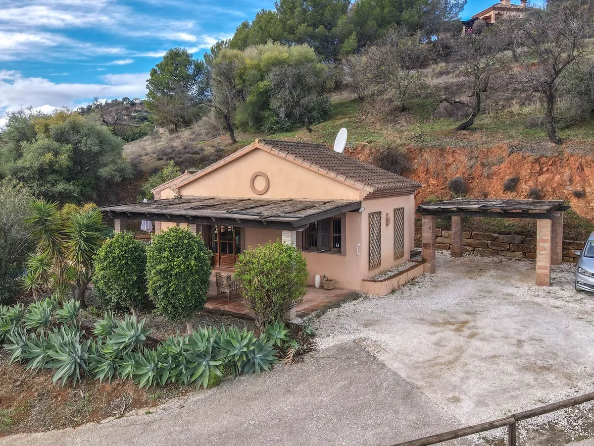 ba0ca7fd-b4f3-43c8-b284-11497281cb3a