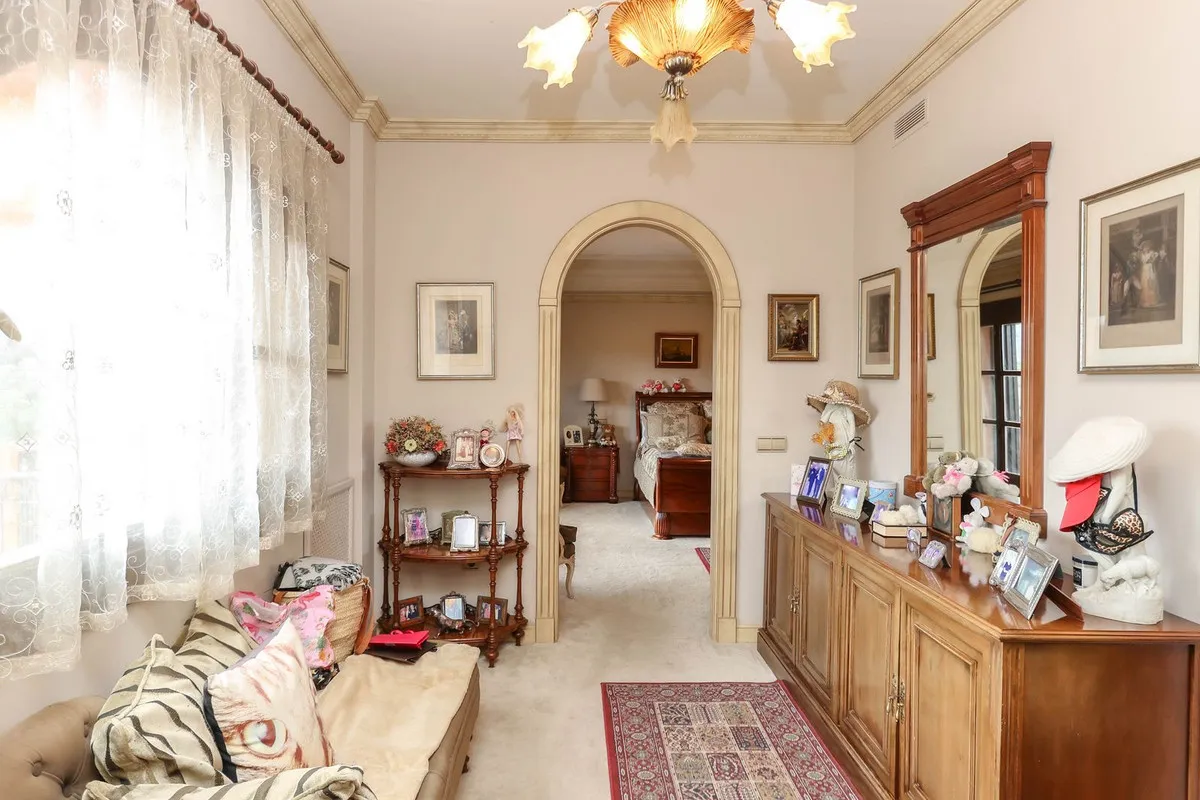 cbd323f0-489e-4b14-9c7b-138236ef75d3