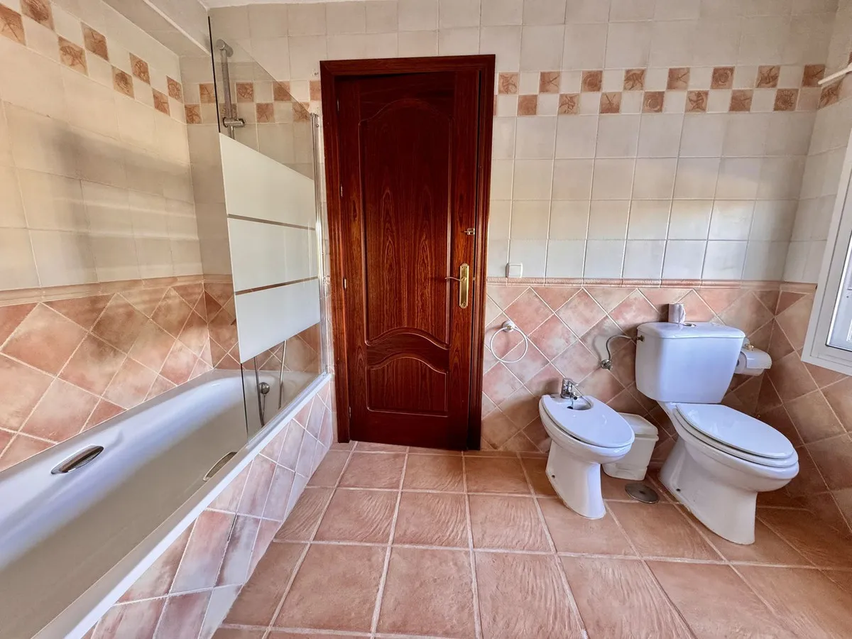 44a929be-d7da-4675-8cac-027c5a2eb842