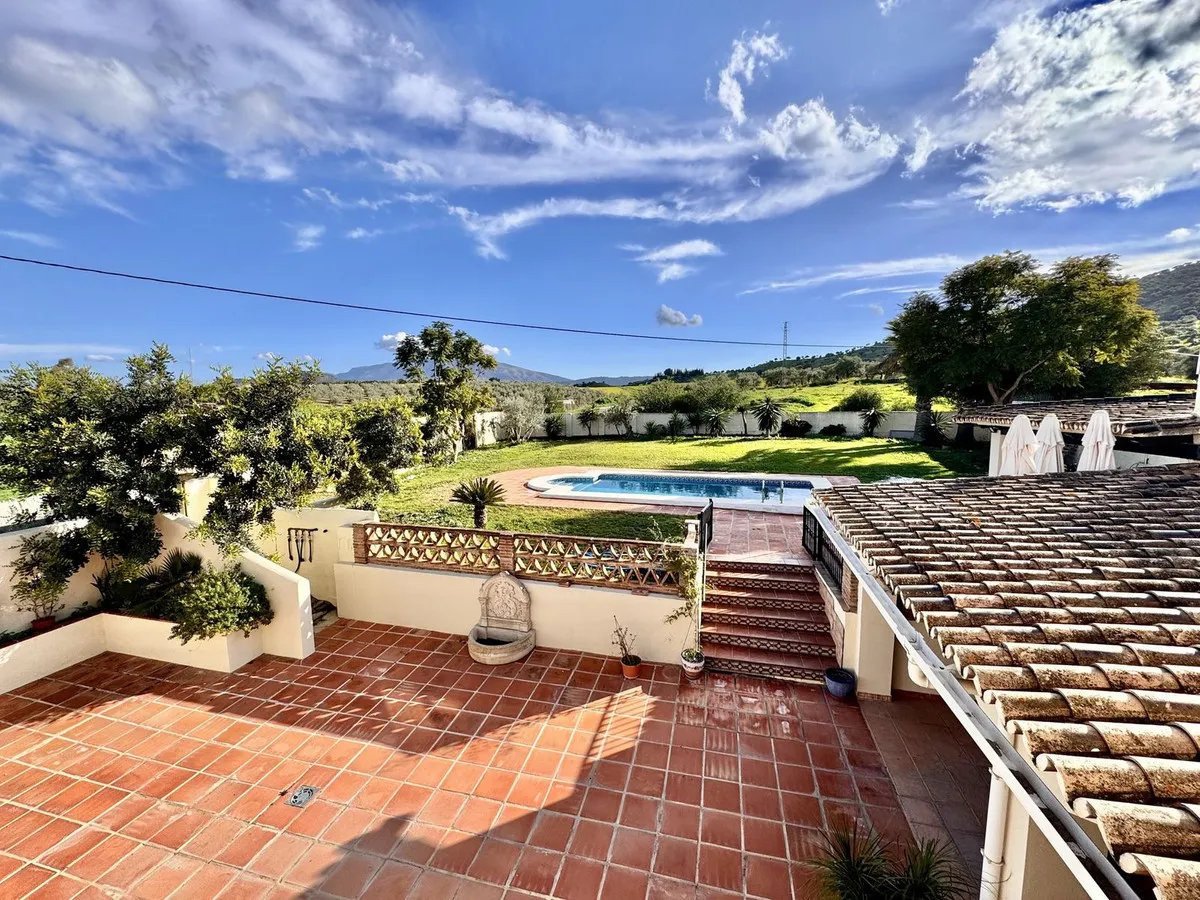 51dbe079-9e21-4665-9204-7d1b549caa9c