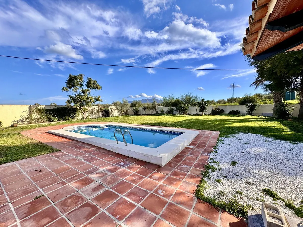 72d3d8f4-1011-4805-a0f3-9bec8389bb60