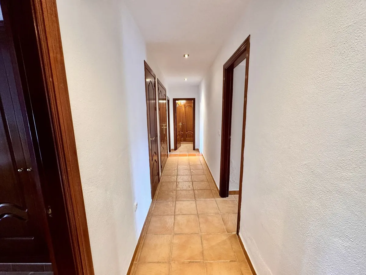 ae4bd46f-63c3-49d0-8174-af8a93c6e77c