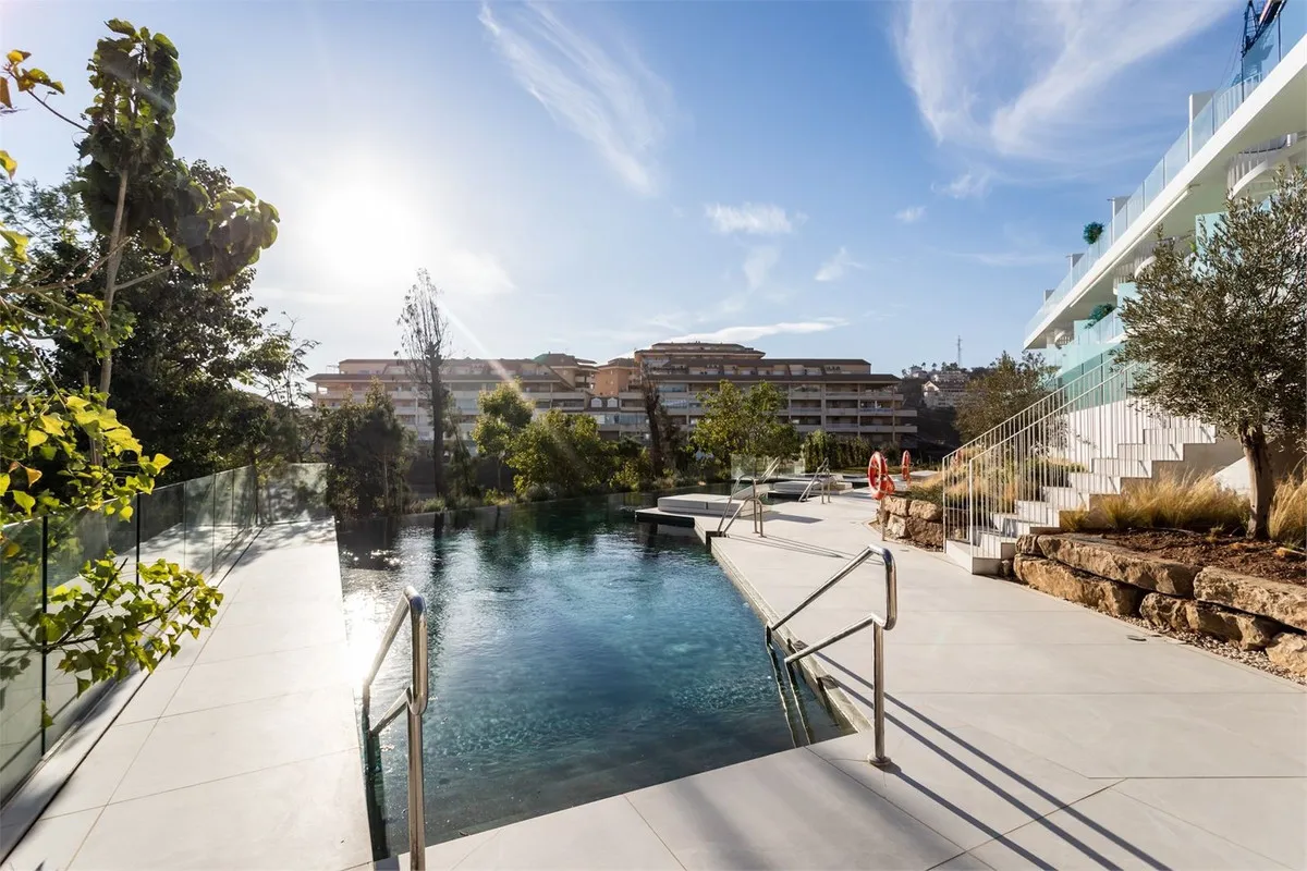 ae049fba-3d07-4b3f-ab18-b9df27c90e30