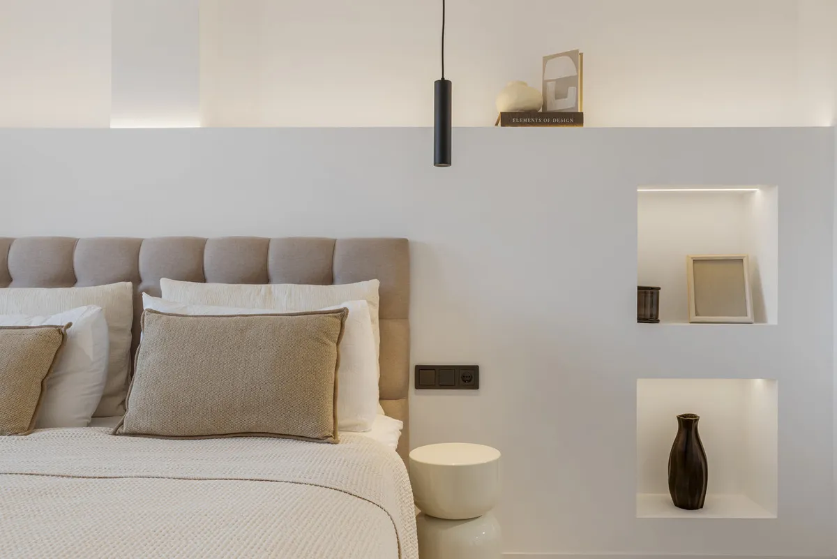 010cf7ca-8335-4045-ba76-3cd1847b1c65